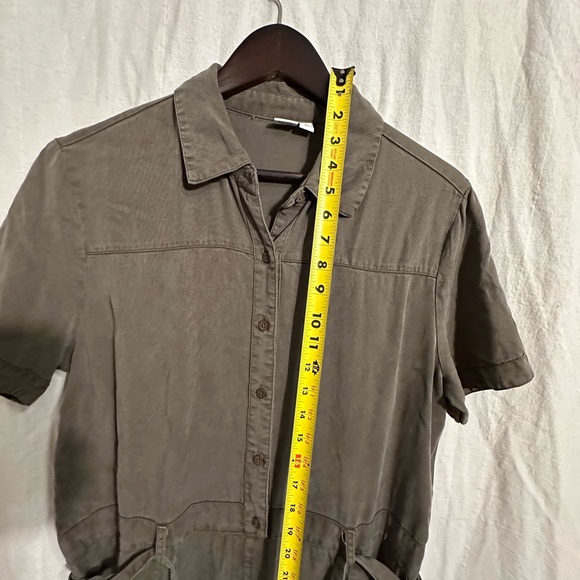 tentree Earthy green Jumpsuit - Picture 12 of 15